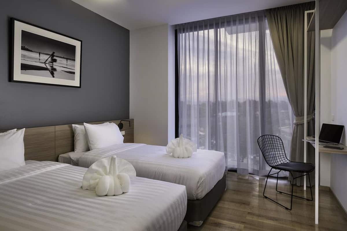 medium format | in-room safe, blackout curtains, free wifi