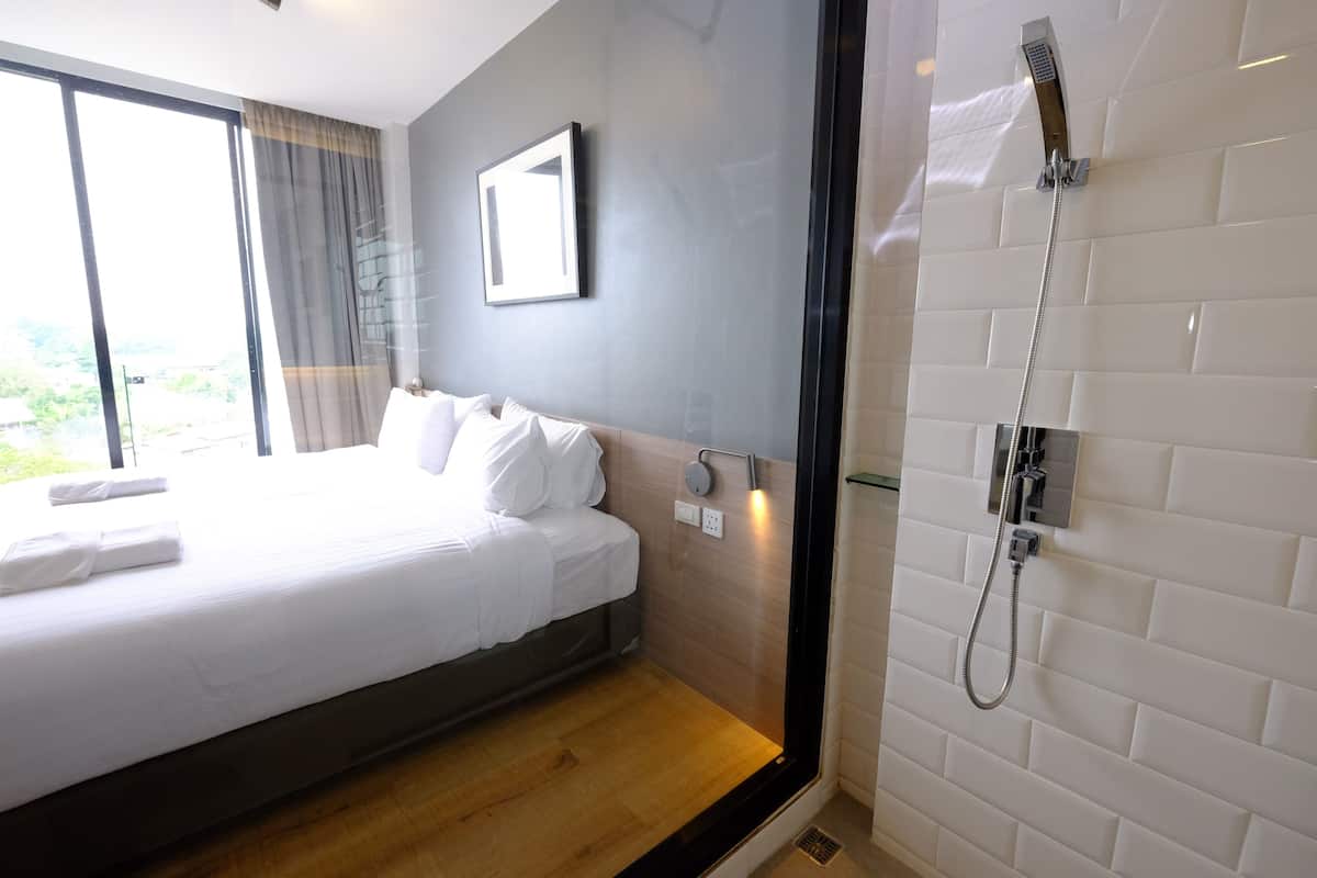 medium format | in-room safe, blackout curtains, free wifi