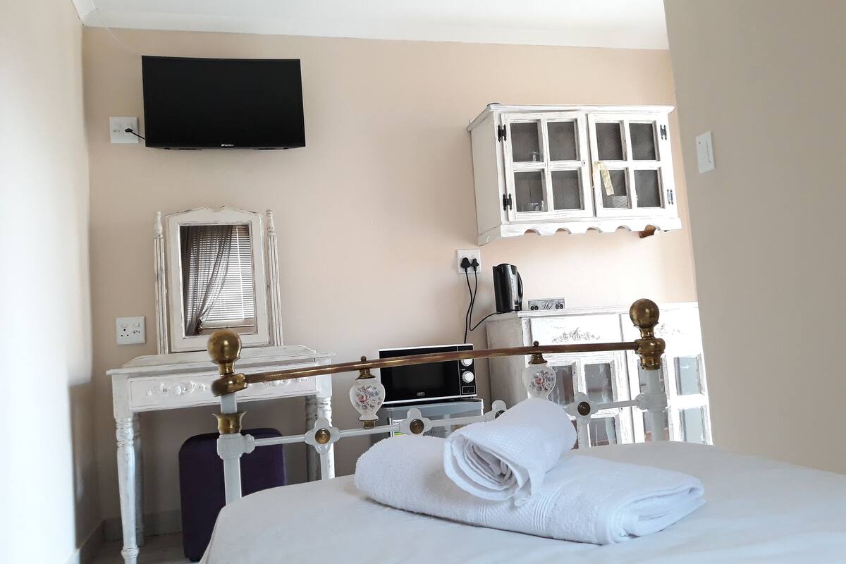 Chambre de base, 1 lit jumeau, non-fumeur (Single Studio 2) | Accès au Wi-Fi (inclus), literie fournie