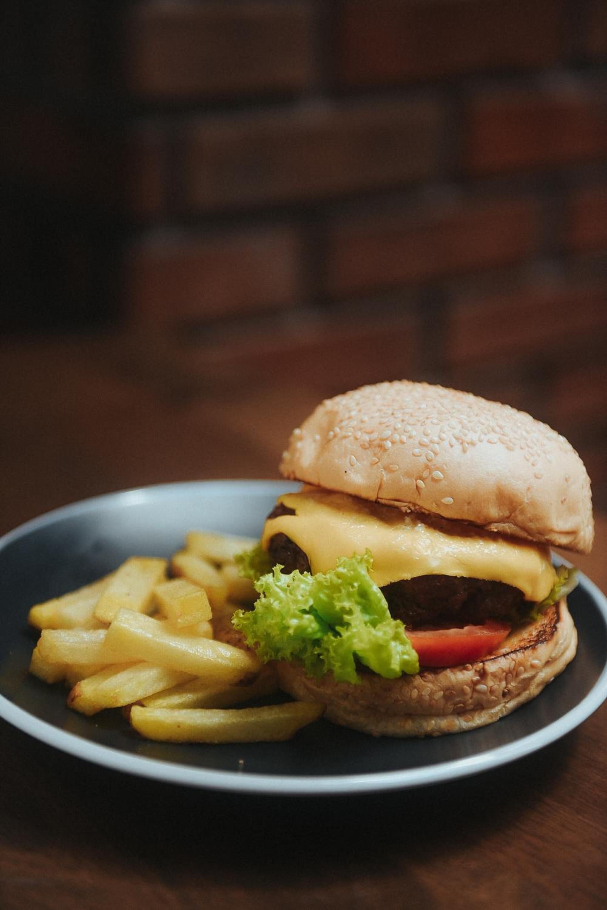 breakfast, lunch, dinner served; local and international cuisine