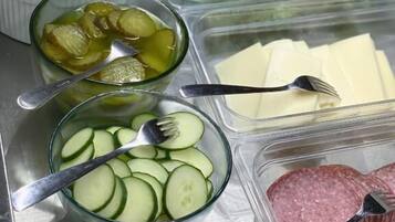 Free daily self-serve breakfast