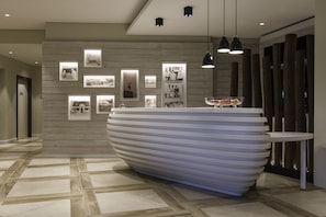 Reception - Hotel Burg-Klause (Fehmarn)