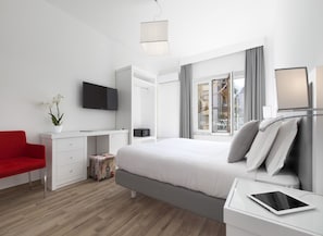 Superior Double or Twin Room | Soundproofing, rollaway beds, free WiFi - Corso Italia Relais (Sorrento)