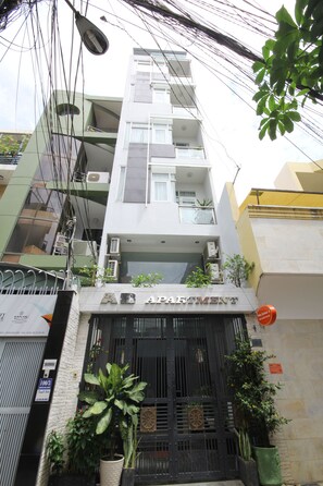 Front of property - Smiley Apartment 16 (Ho Chi Minh City)
