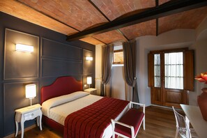 Dreibettzimmer, barrierefrei, Erdgeschoss | Schreibtisch, kostenloses WLAN