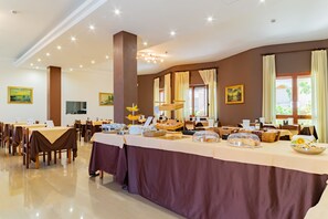 Tägliches inbegriffenes Frühstücksbuffet