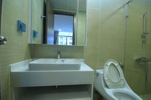 Apartment, 3 Schlafzimmer | Badezimmer