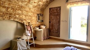 Premium bedding, minibar, soundproofing, iron/ironing board - Masseria Violante (Ruffano)