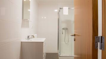 Design Apartment, 2 Bedrooms, Kitchenette | Bathroom | Shower, free toiletries, towels, toilet paper