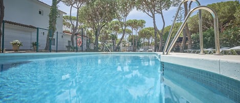 Piscina stagionale all'aperto