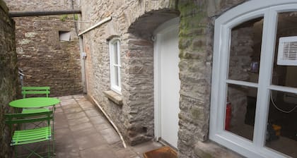 The Priory Cellars Abbots Leigh