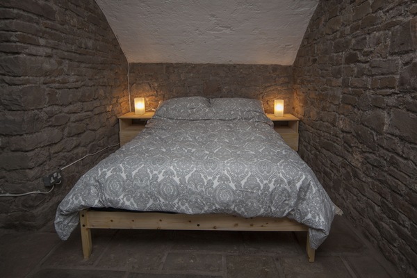 Apartment, 1 Bedroom | 1 bedroom, iron/ironing board, free WiFi, bed sheets