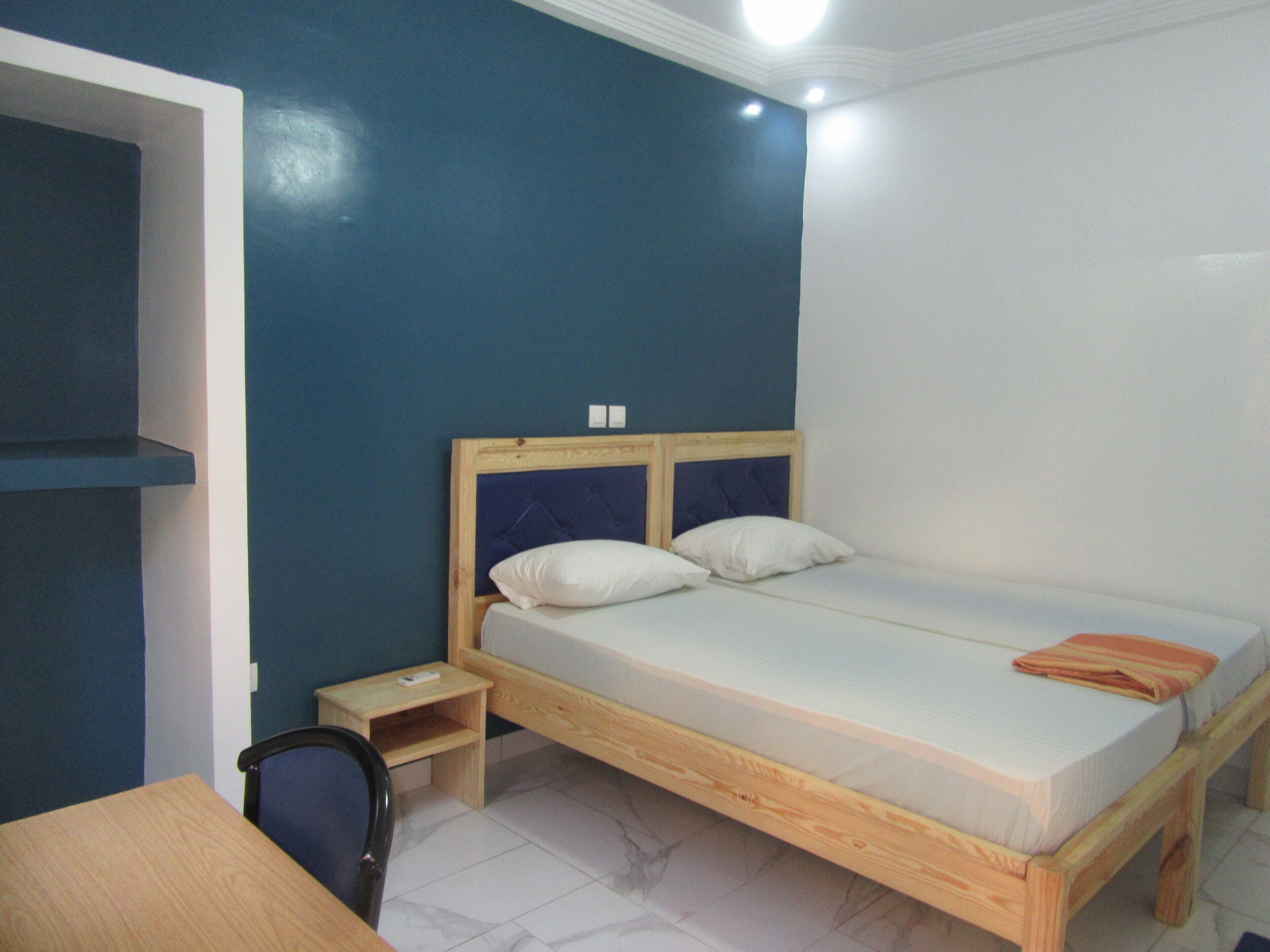 Standard Double or Twin Room | Minibar, individually decorated, individually furnished, desk