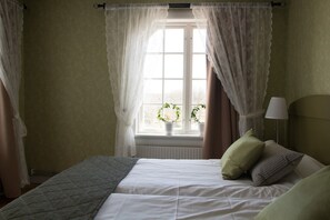 Phòng đôi, phòng tắm riêng (Herrgården) | Màn/rèm cản sáng, bàn ủi/dụng cụ ủi quần áo 