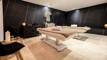 Couples treatment room(s), steam room, body treatments