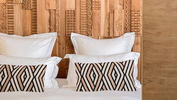 Luxury Suite | 1 bedroom, premium bedding, minibar, in-room safe