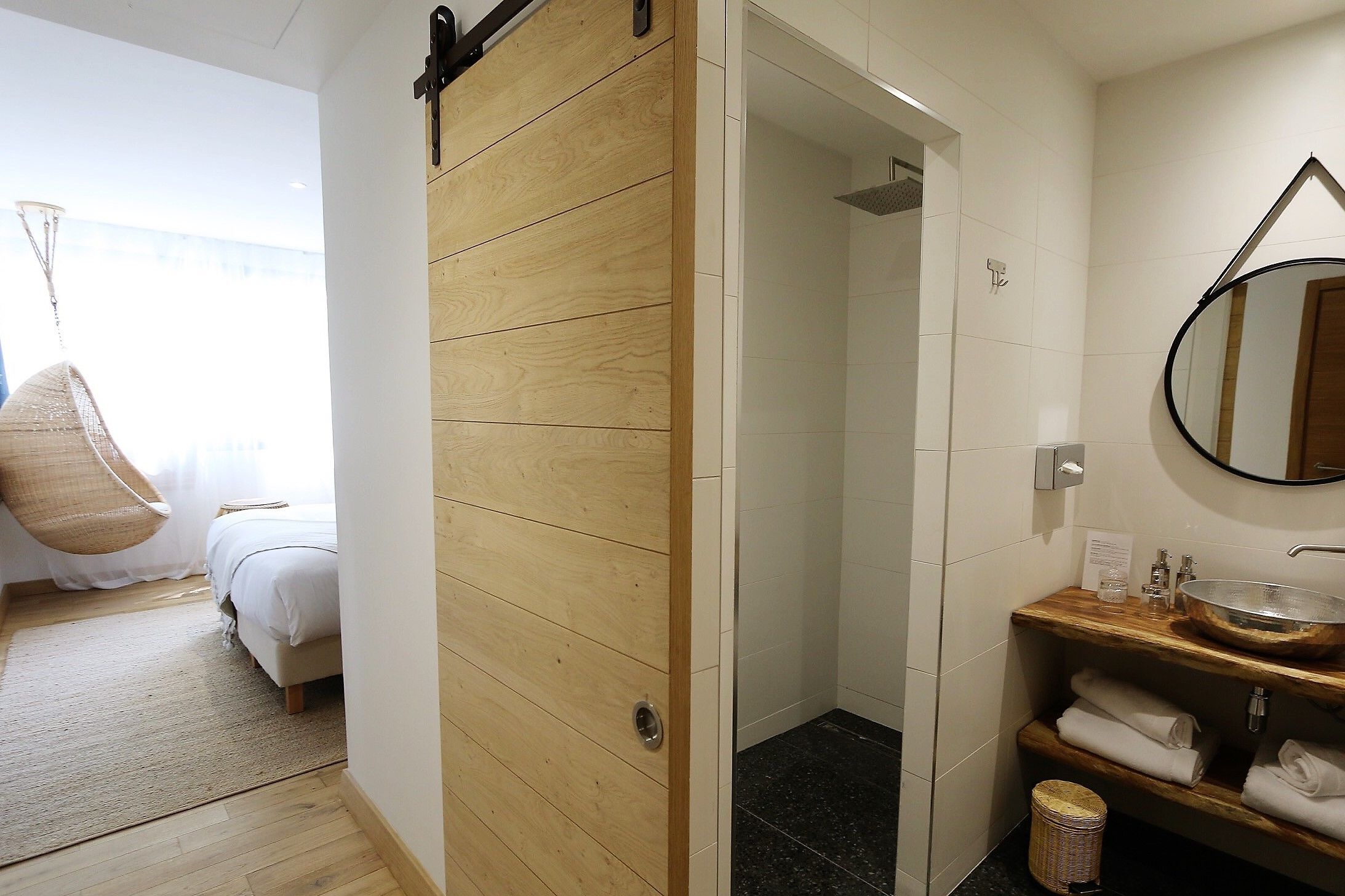 superior room | 1 bedroom, premium bedding, minibar, in-room safe
