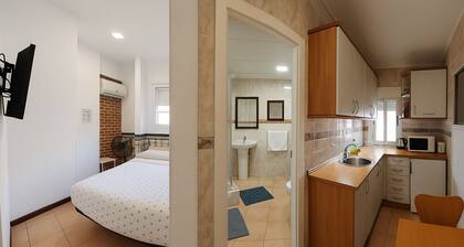 Hostal El Cascabel - Hostel