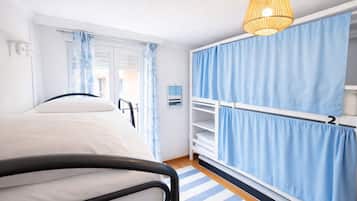 熨斗/熨衣板、免费 WiFi、床单