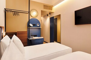 Standard Twin Room, 2 Twin Beds | In-room safe, desk, laptop workspace, blackout drapes