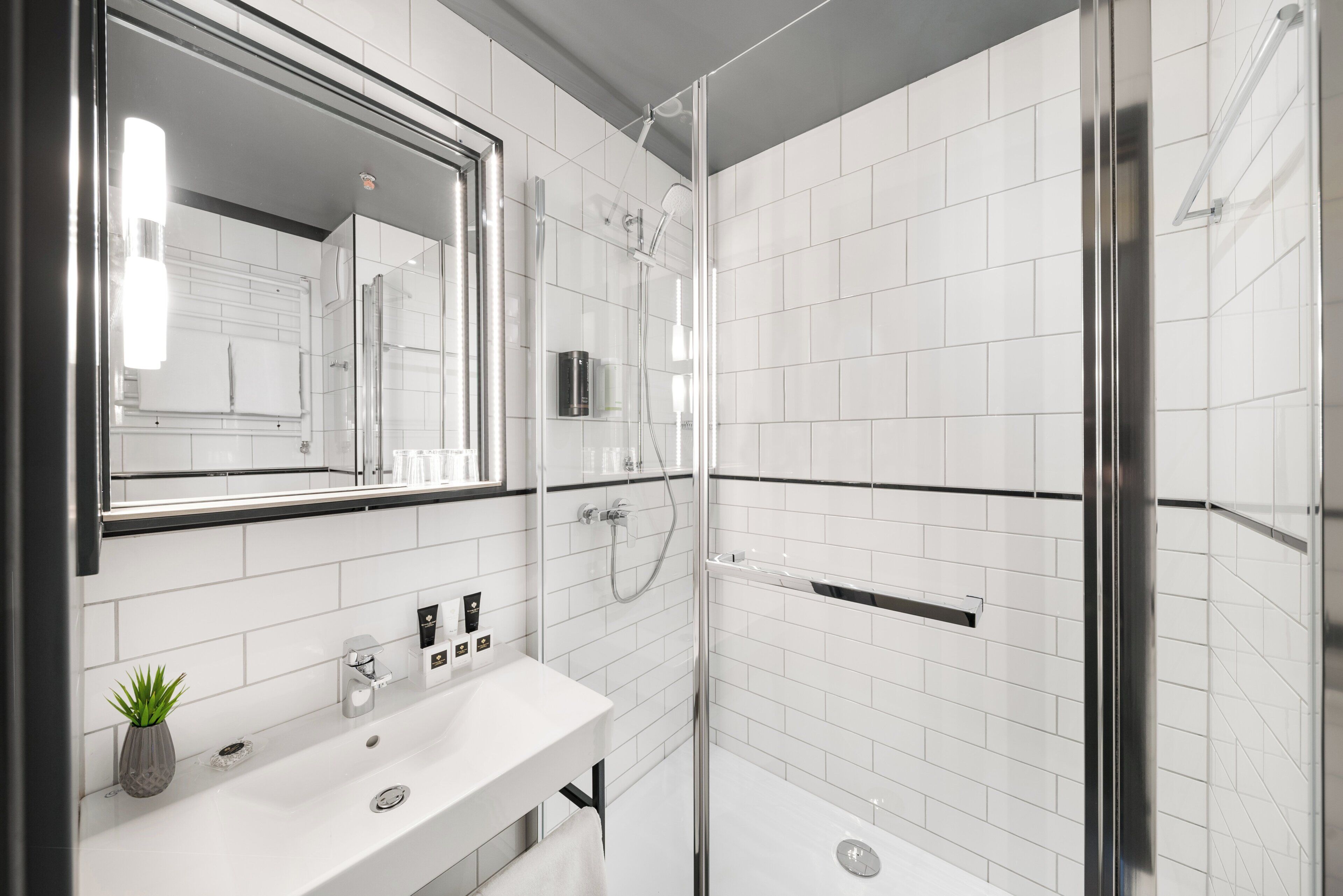 Shower, free toiletries, hair dryer, towels