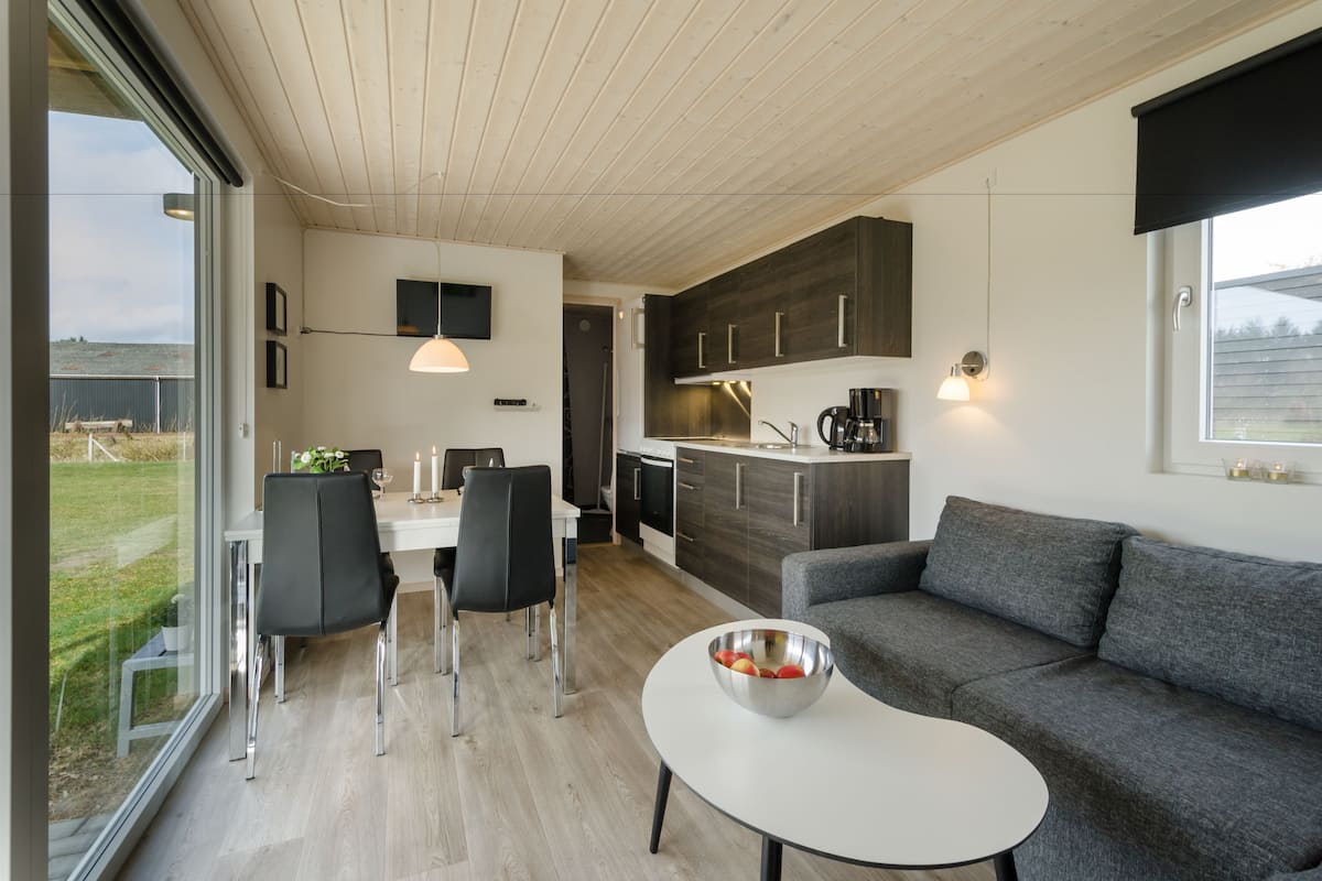 Luxury-Ferienhütte, eigenes Bad (Funkis)