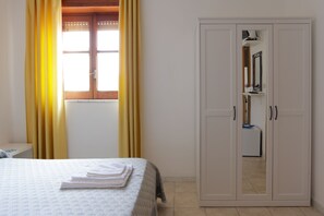 Balcony - Hotel Bolivar (Camerota)