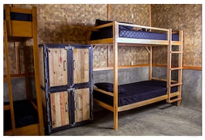 Desk, free WiFi - Hostel Cianjur (Cianjur)