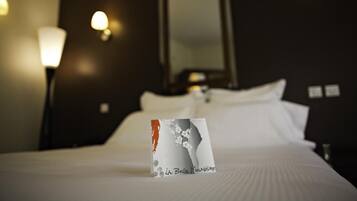 Minibar, décoration personnalisée, ameublement personnalisé, bureau