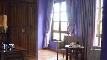 Double Room (El Cuélebre) | 6 bedrooms, desk, blackout drapes, iron/ironing board