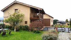 House, 2 Bedrooms | Terrace/patio