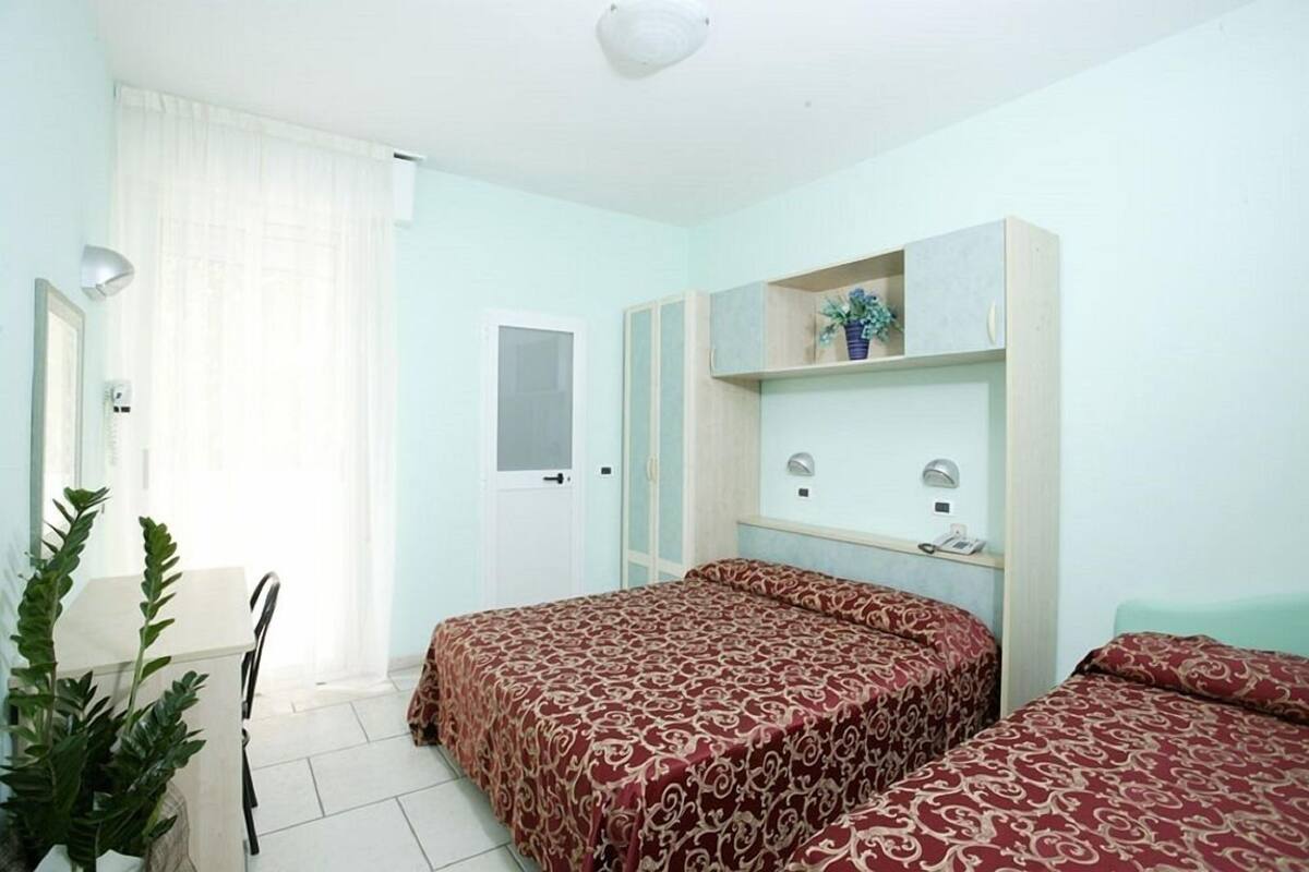 In-room safe, desk, free WiFi, bed sheets