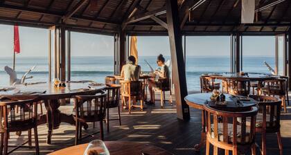 Desa Swan Villas & SPA