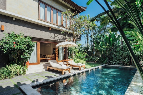 Villa Luxe, 2 chambres, piscine privée, côté jardin | Terrasse/Patio