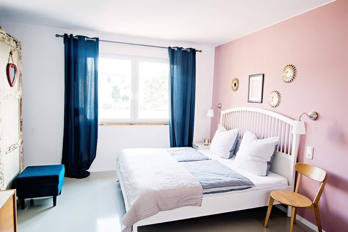 Design resortwoning, 1 slaapkamer, niet-roken, tuin (Alfred) | Individueel gedecoreerd, individueel gemeubileerd, geluiddichte muren