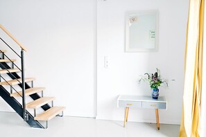 Maison mitoyenne Design, 1 chambre, non-fumeurs, cÎté jardin (Alfred) | Coin séjour | Télévision à écran plat
