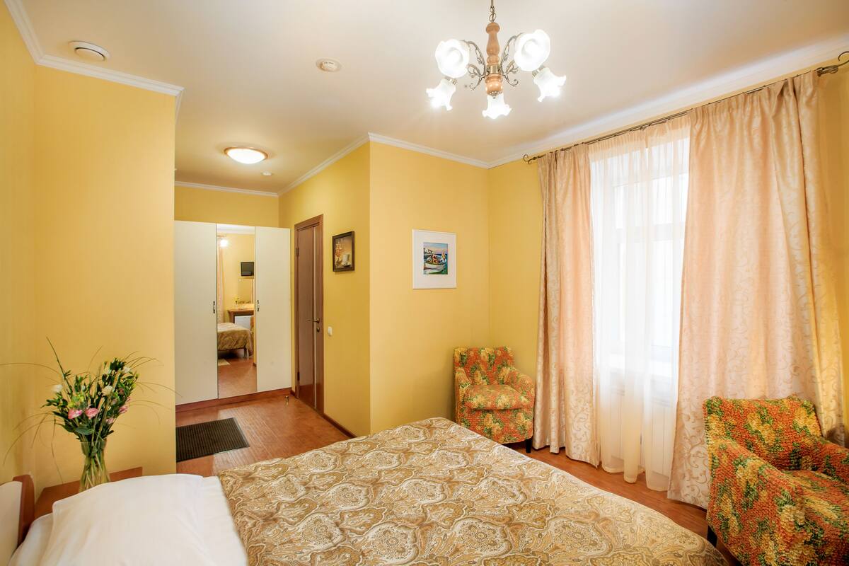 In-room safe, rollaway beds, free WiFi, bed sheets
