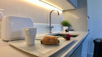 Apartment, 2 Bedrooms | Private kitchen | Full-size fridge, microwave, oven, stovetop