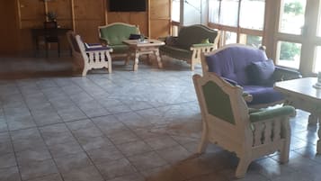 Sala de estar en el lobby
