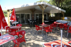 Restaurant - Ushuaïa Villages Camping Figurotta (Bizanet)