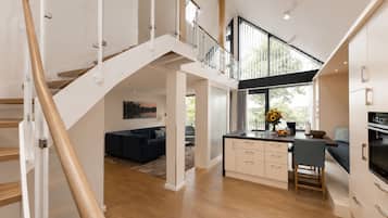 Compass Maisonette Suite with view to lake Mueritz | Private kitchen | Full-size fridge, oven, stovetop, dishwasher