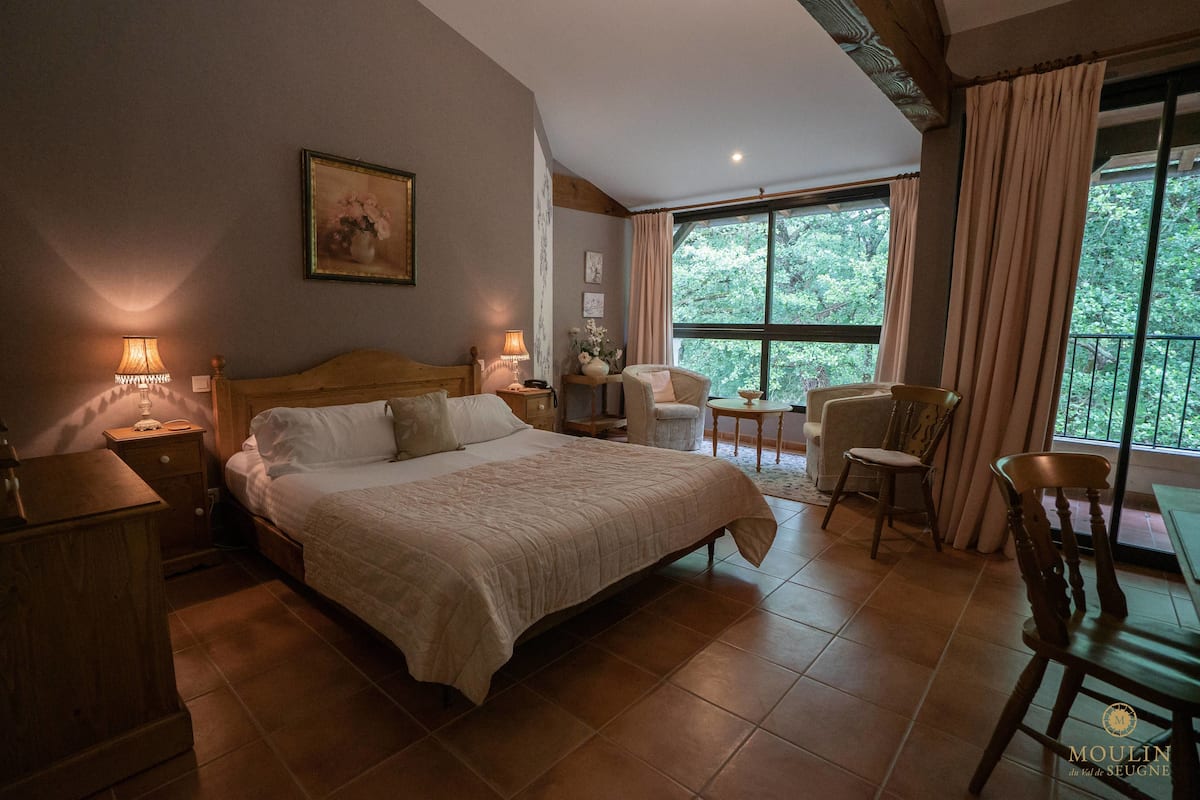 double room, balcony | premium bedding, minibar, in-room safe, desk