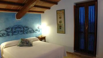 Comfort Double or Twin Room | In-room safe, blackout drapes, free WiFi, bed sheets