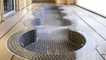 Sauna, bañera de hidromasaje, tratamientos corporales, masajes