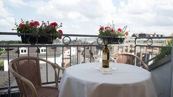 Exclusive Studio Suite | Balcony