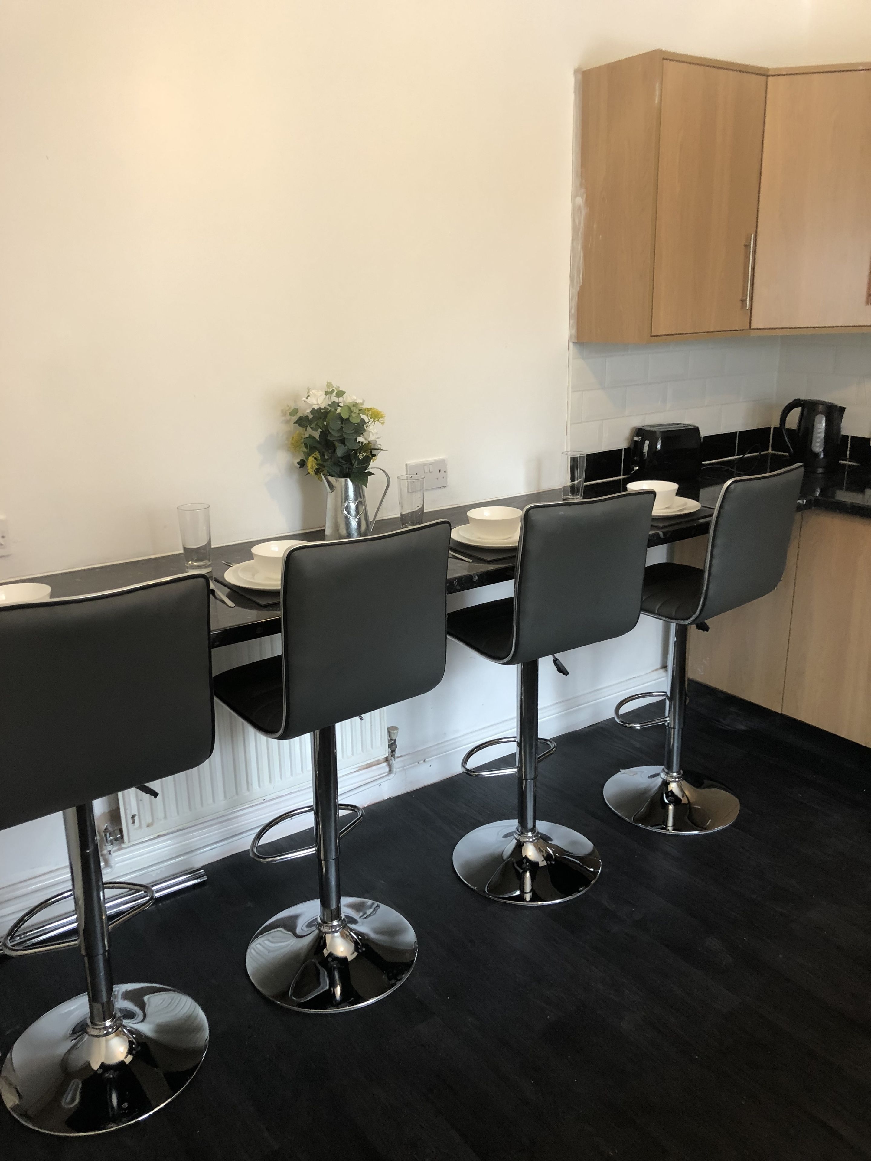 Apartment, 3 Bedrooms | In-room dining