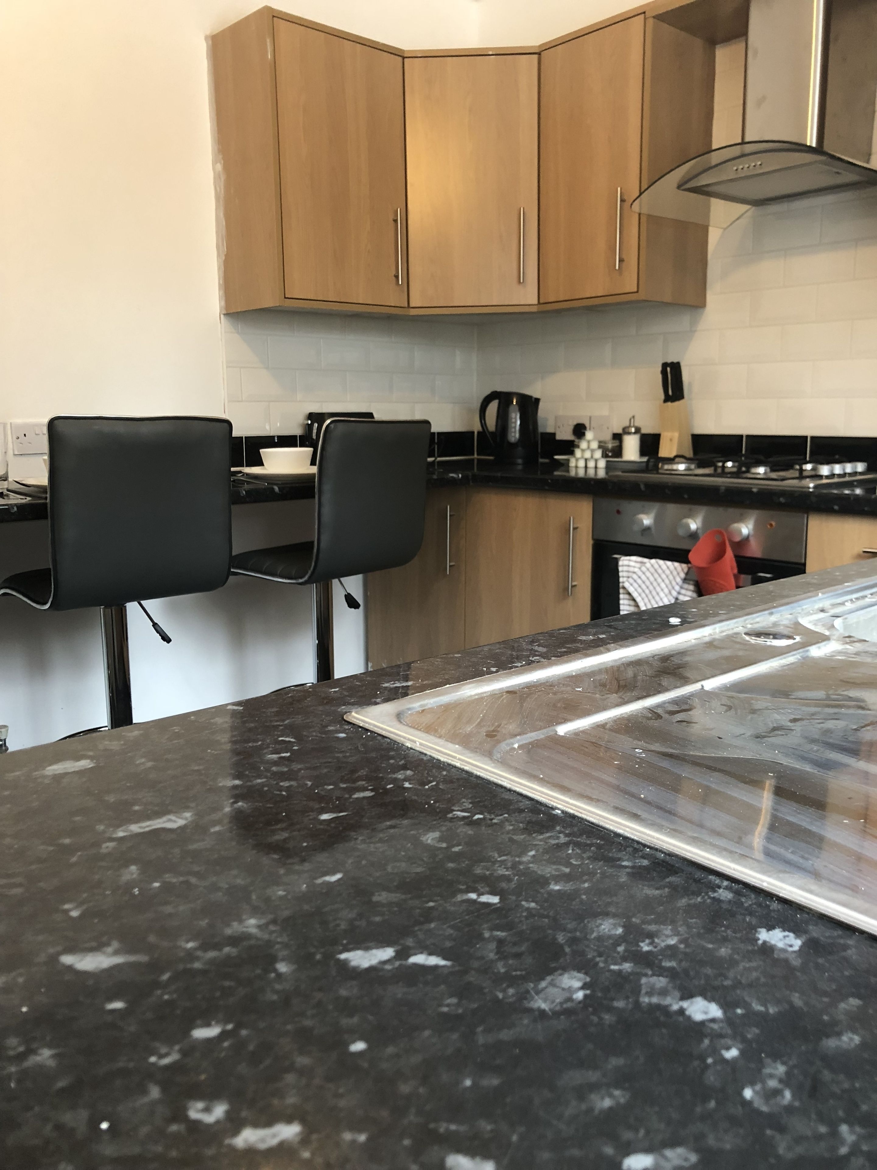 Apartment, 3 Bedrooms | Private kitchen | Fridge, oven, stovetop, electric kettle