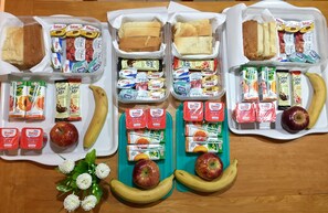 Petit déjeuner à emporter compris tous les jours