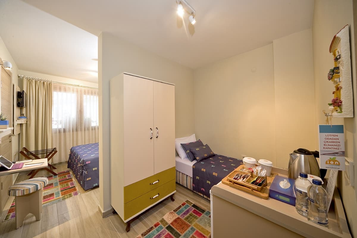Priene (Soke/Gullubahce) | Minibar, una scrivania, Wi-Fi gratuito, lenzuola