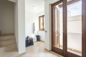 Stúdíóíbúð - turnherbergi | Dúnsængur, öryggishólf í herbergi, straujárn/strauborð